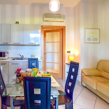1 Bedroom Awesome In *